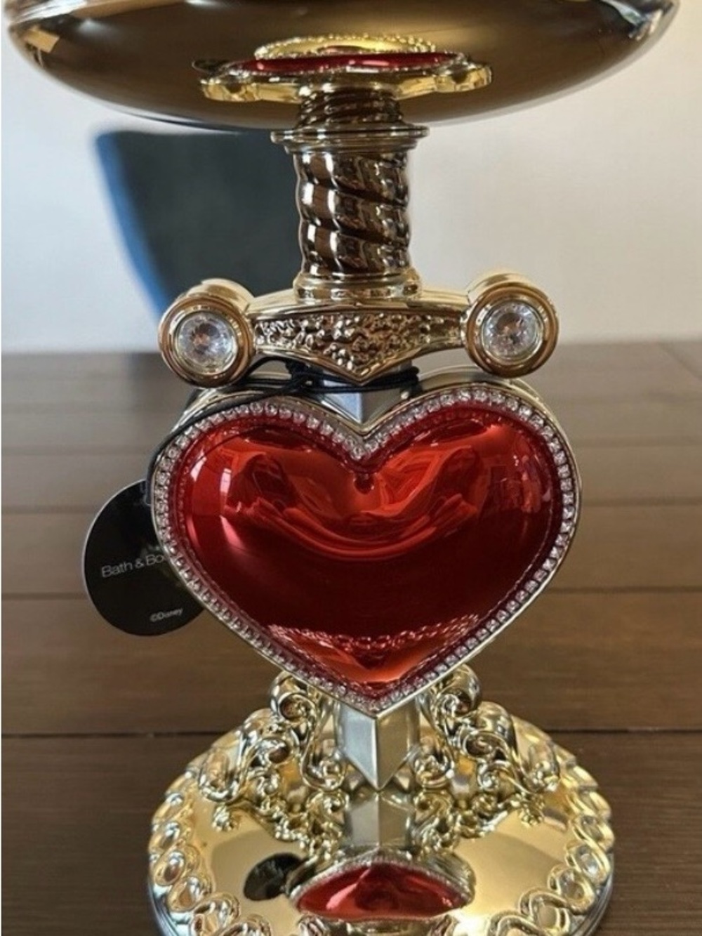 Bath & Body Works Evil Queen Pierced Heart Pedestal 3-Wick Candle Holder